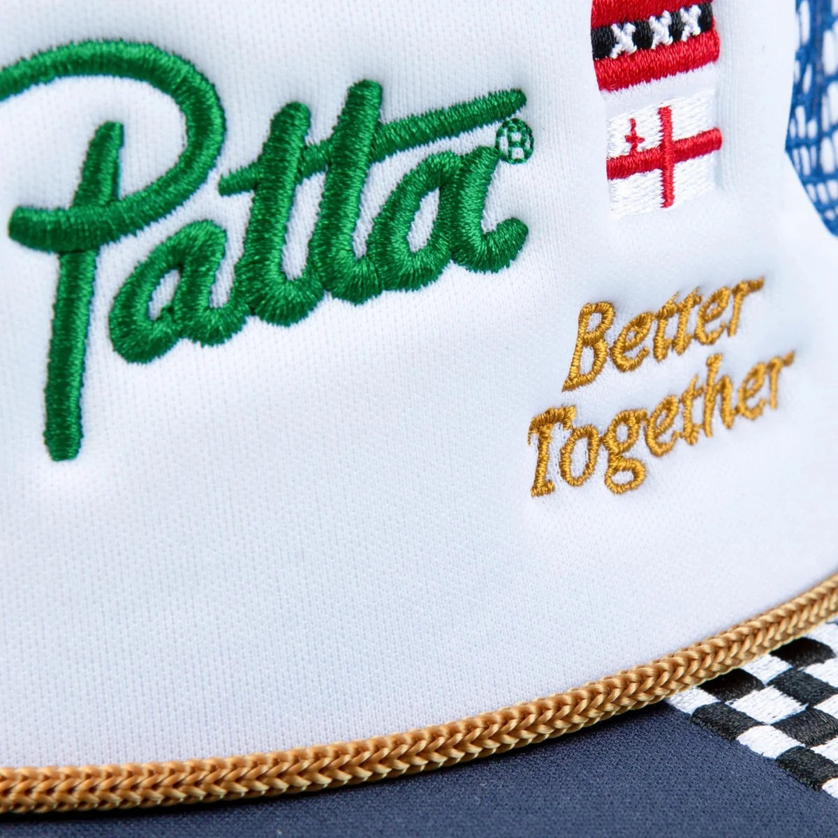 PATTA X APRON CREST TRUCKER CAP (WHITE) + VINYL